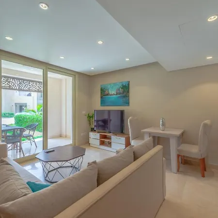 Cozy 1-Bedroom Apartment In Mangroovy, El Gouna. Private Terrace, Garden And Pool Access